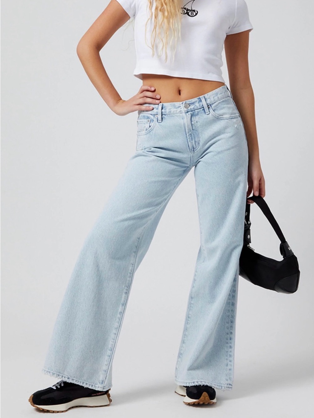Pacsun Lena Super Baggy Jeans Ripped Light Indigo
 - Women